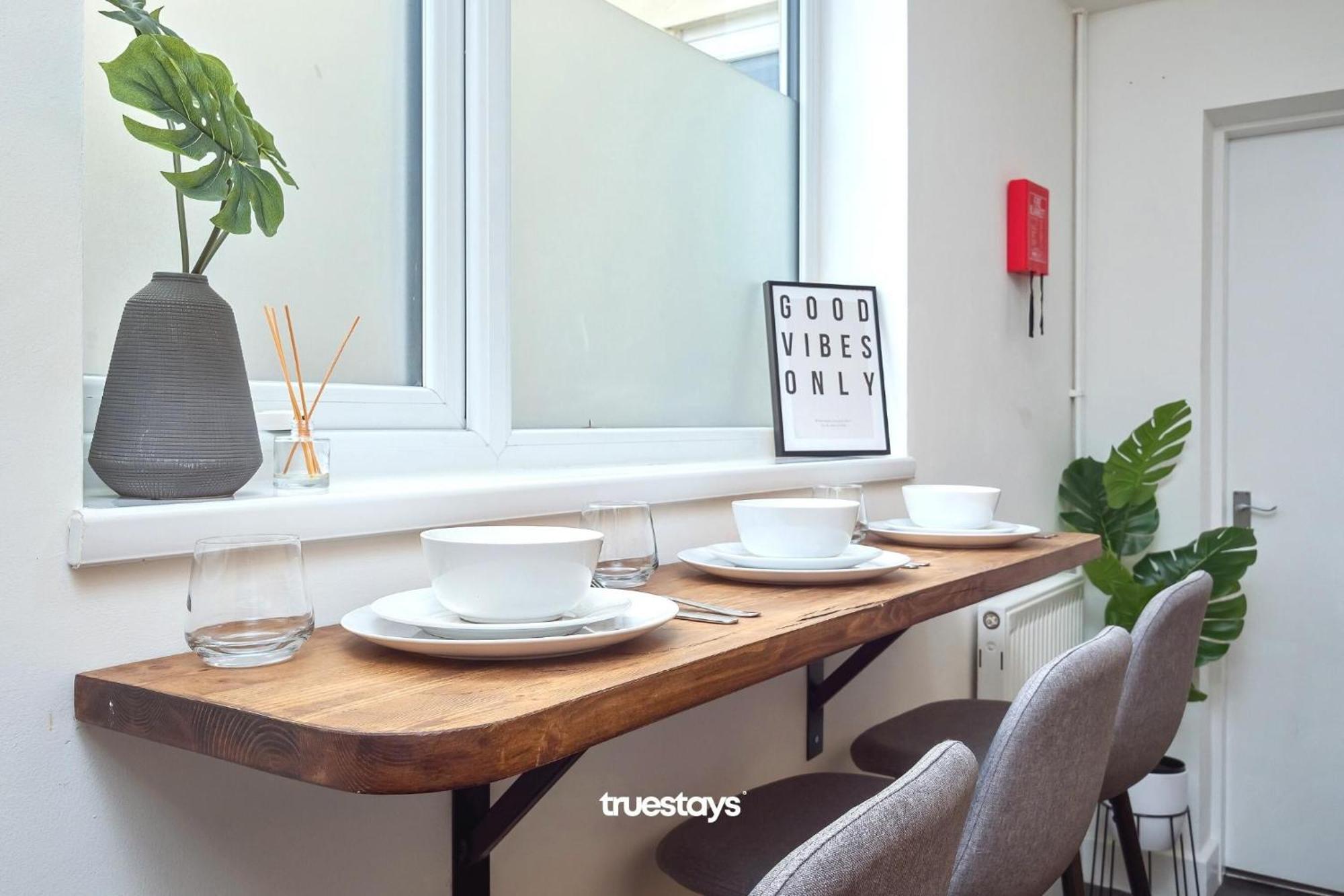 Penkhull House By Truestays - 4 Bedroom House In Stoke-On-Trent Εξωτερικό φωτογραφία