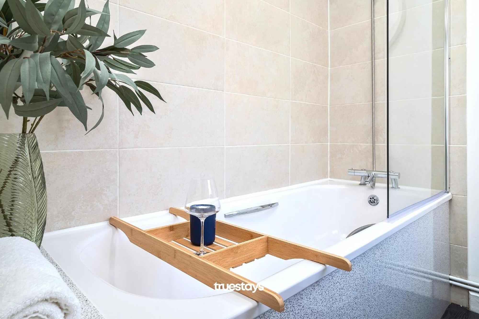Penkhull House By Truestays - 4 Bedroom House In Stoke-On-Trent Εξωτερικό φωτογραφία