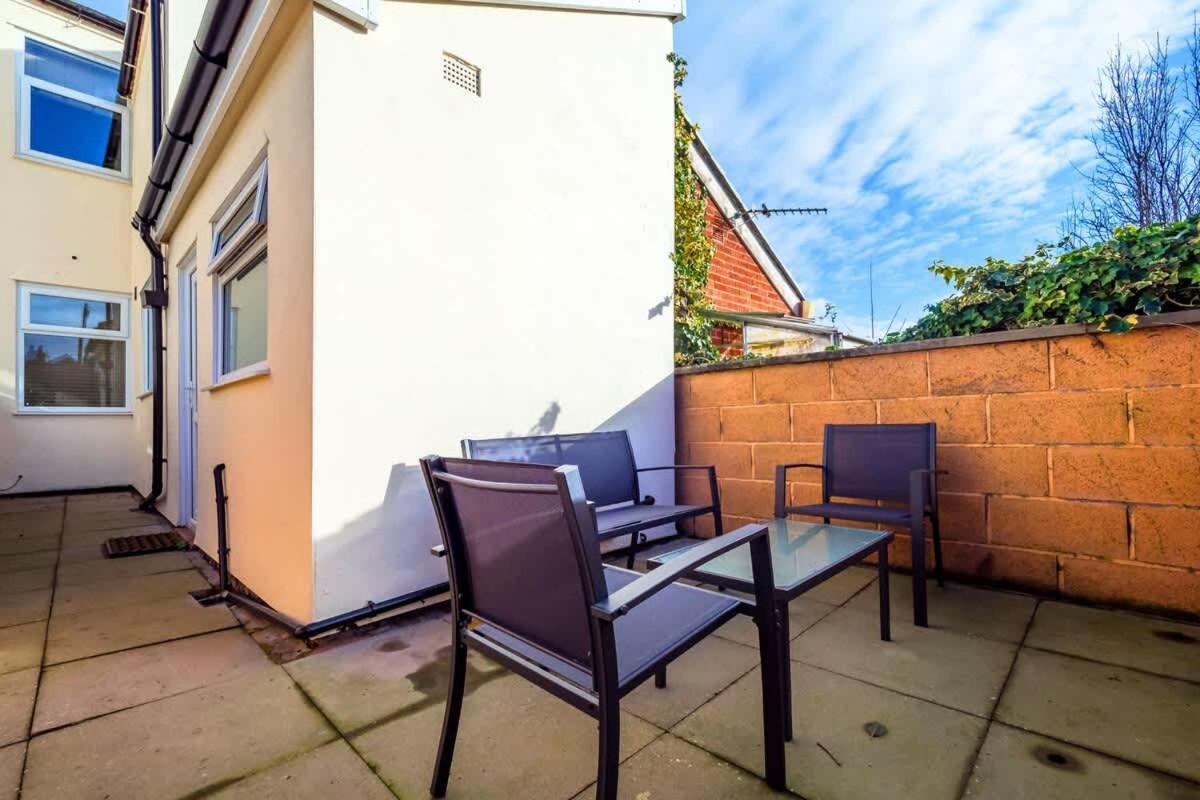 Penkhull House By Truestays - 4 Bedroom House In Stoke-On-Trent Εξωτερικό φωτογραφία
