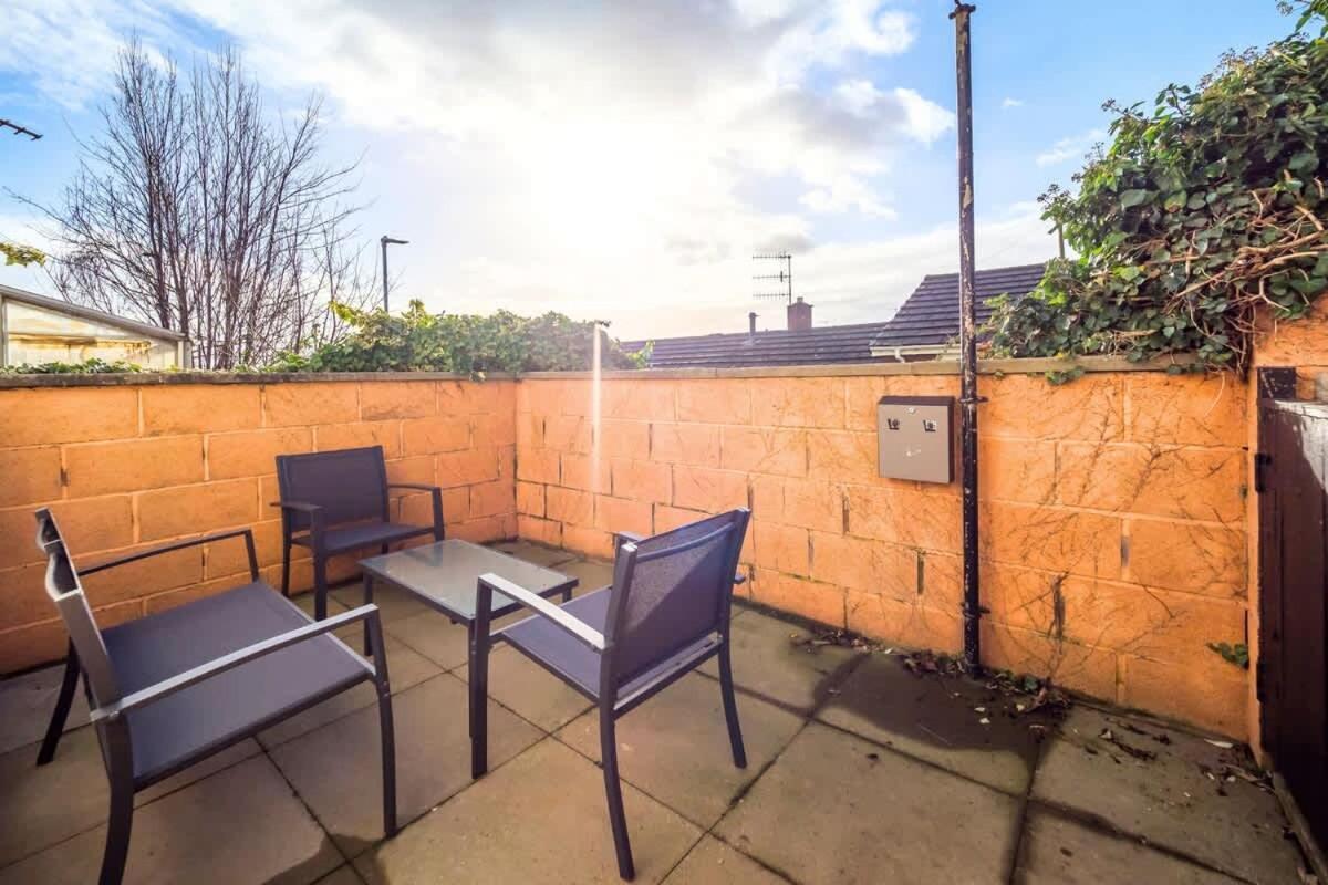 Penkhull House By Truestays - 4 Bedroom House In Stoke-On-Trent Εξωτερικό φωτογραφία