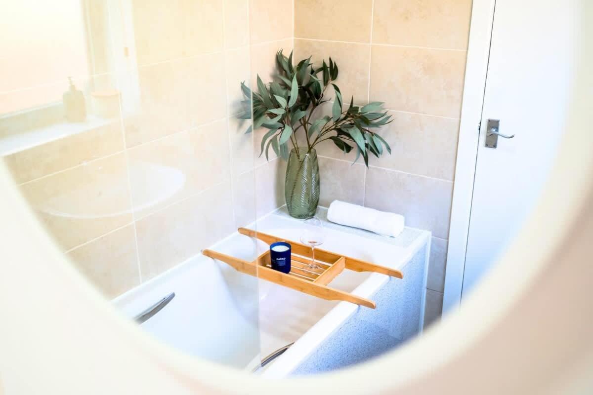 Penkhull House By Truestays - 4 Bedroom House In Stoke-On-Trent Εξωτερικό φωτογραφία