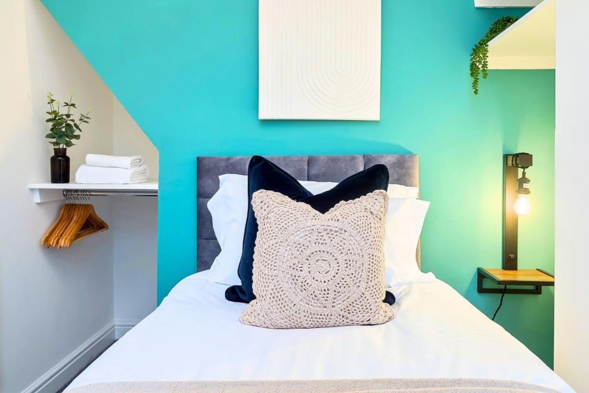 Penkhull House By Truestays - 4 Bedroom House In Stoke-On-Trent Εξωτερικό φωτογραφία