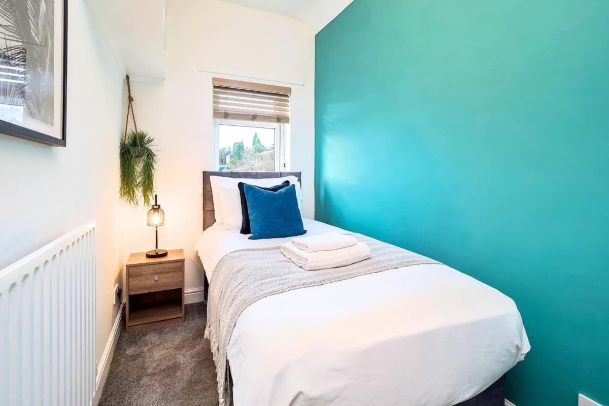 Penkhull House By Truestays - 4 Bedroom House In Stoke-On-Trent Εξωτερικό φωτογραφία